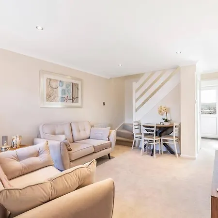 'the Cobbles' - Central, Stylish, Garden, Views Holiday home Skipton